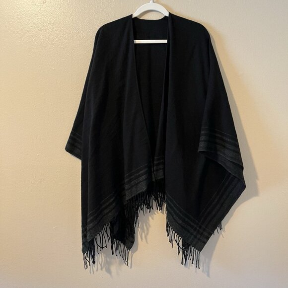 Shawl Wrap Poncho Wool Blend Uniqlo Fringe Western Warm OS Blanket Overcoat - Picture 1 of 7